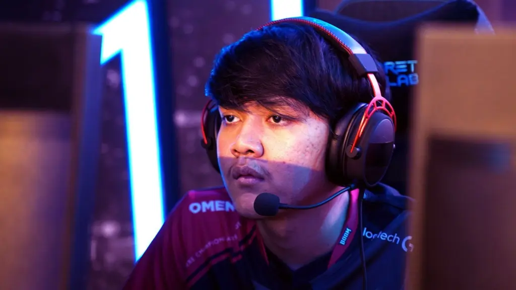 Mikoto-jadi-player-esports-terkaya-di-indonesia-hg