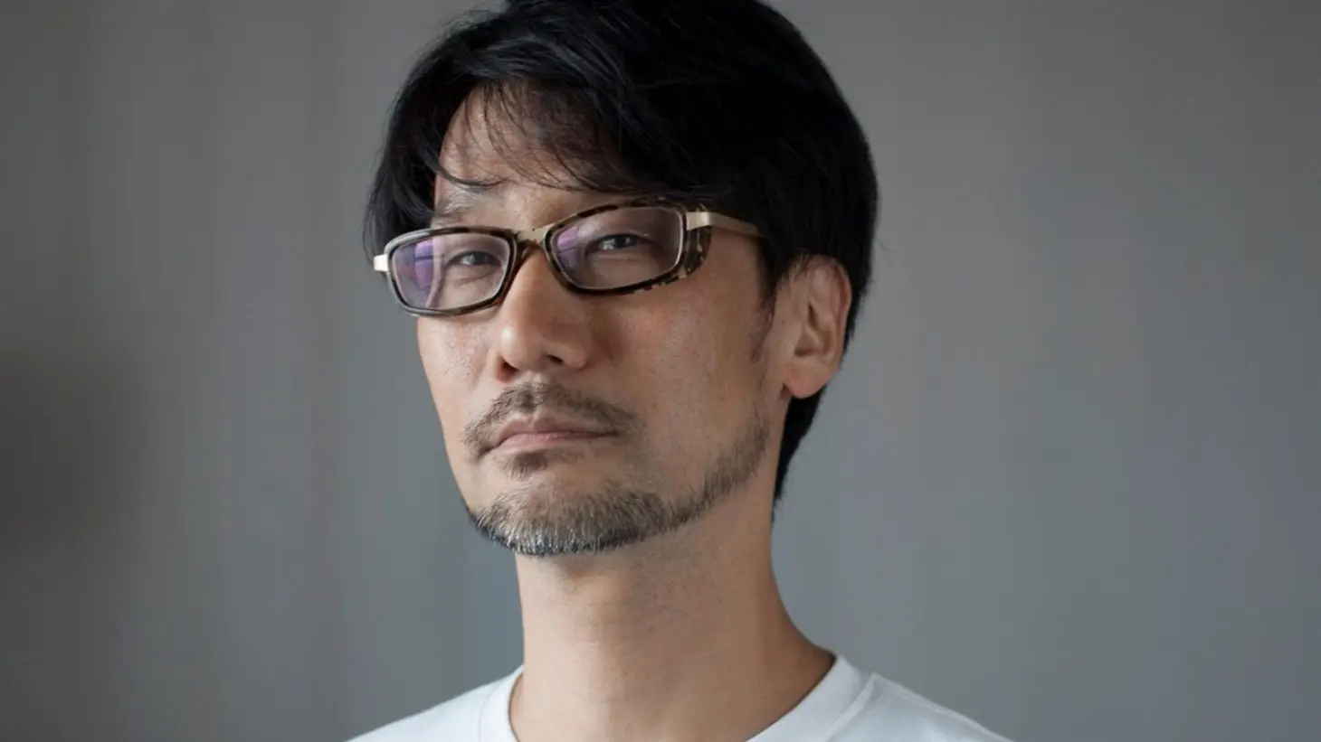 Hideo Kojima Jualan Kopi - Halogame