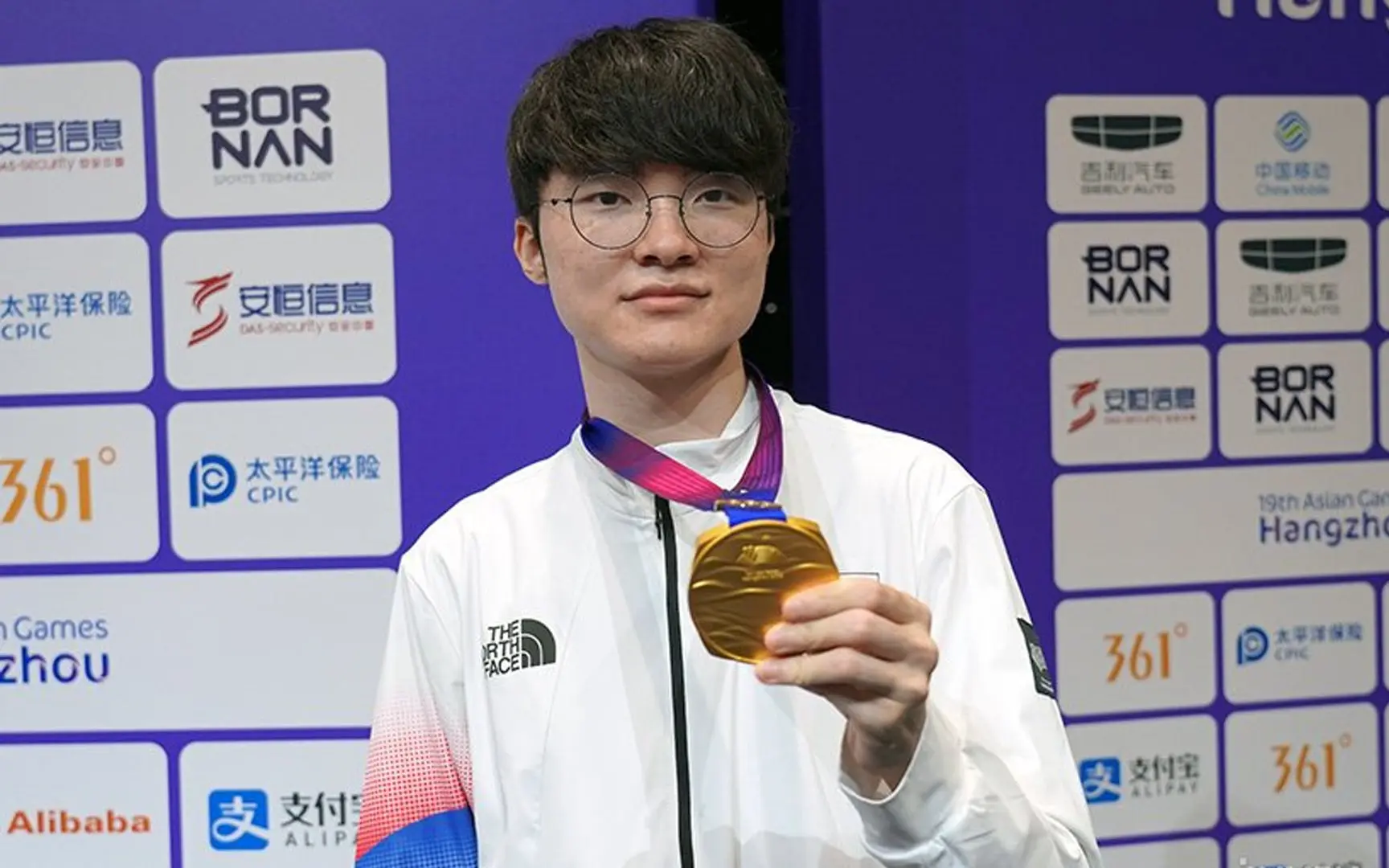Faker Bebas Wajib Militer Setelah Menang Emas Di Asian Games, Fans Bts Masih Protes - Halogame